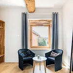 Maison De Pagneux Bed & Breakfast 3*