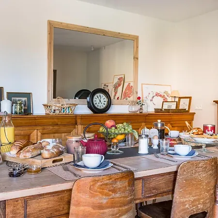 Maison De Pagneux Bed & Breakfast 3*